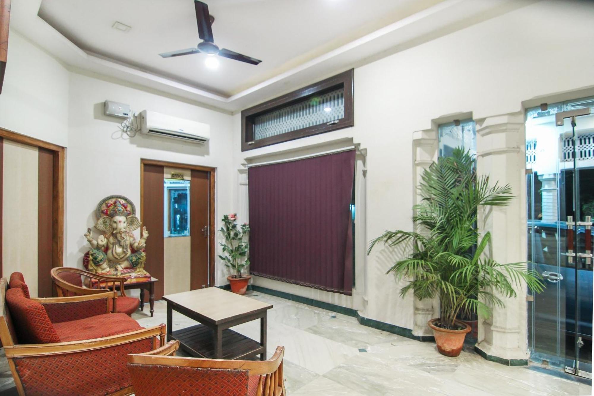 Lukergunj Holidays Prayagraj Exterior photo