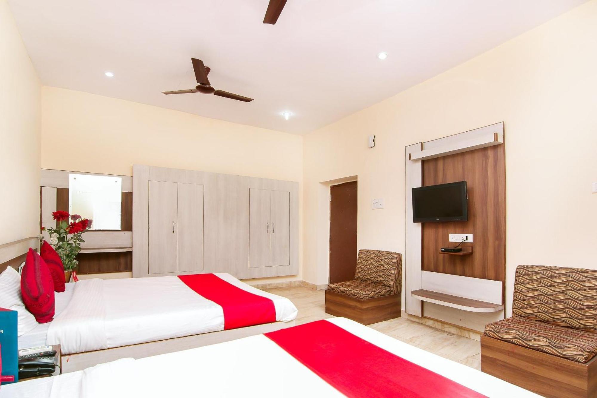 Lukergunj Holidays Prayagraj Exterior photo