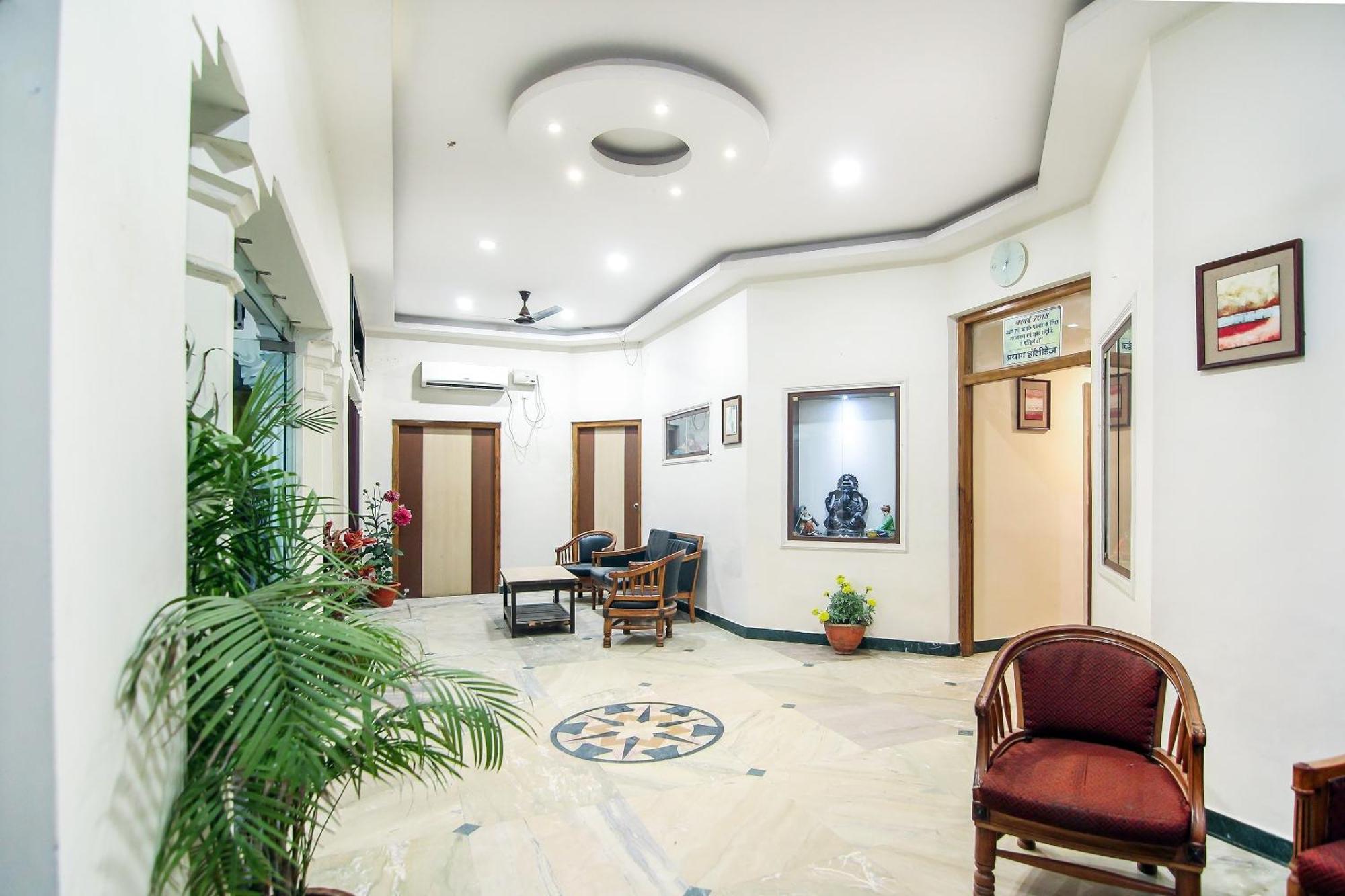 Lukergunj Holidays Prayagraj Exterior photo